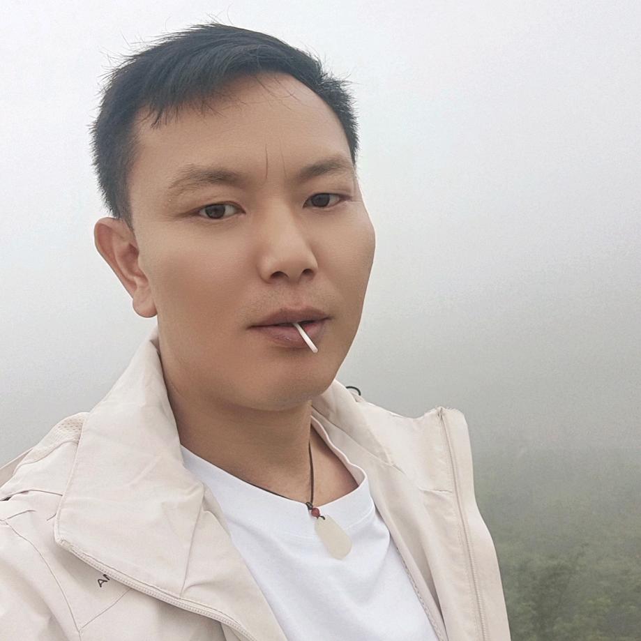 快乐不打૮₍◞‸◟₎ა杨