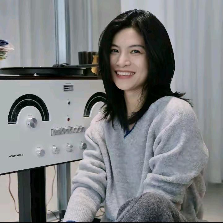 阿董小姐轻奢穿搭