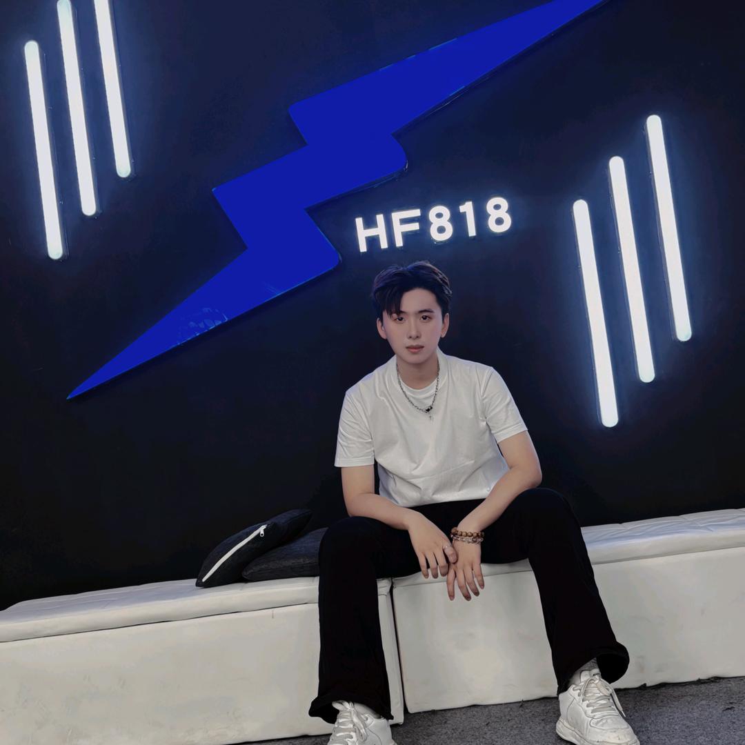HN818