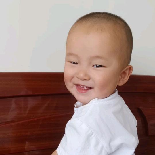 何姐