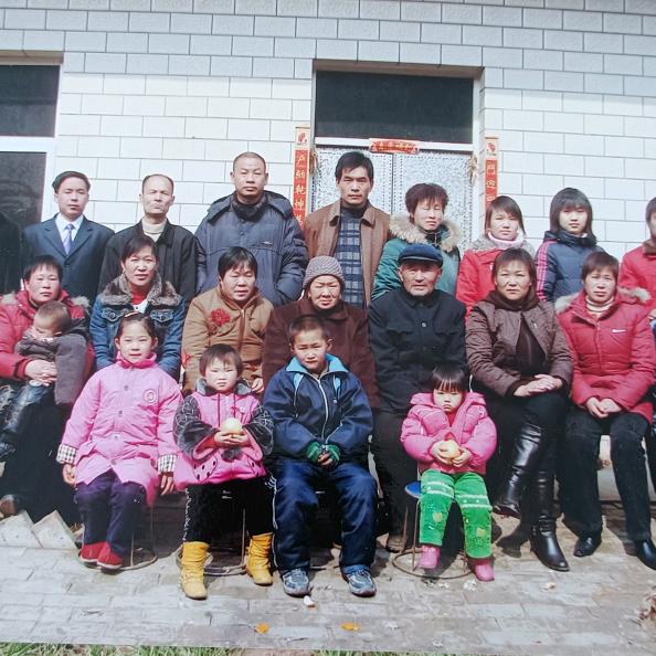 相亲相爱一家💖
