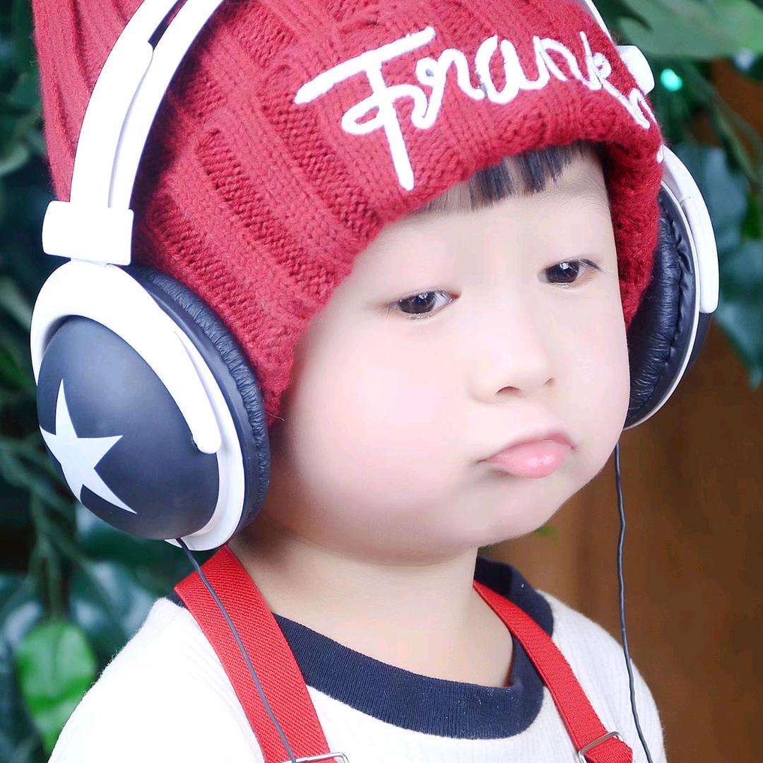 小姐姐，可否借个吻💋