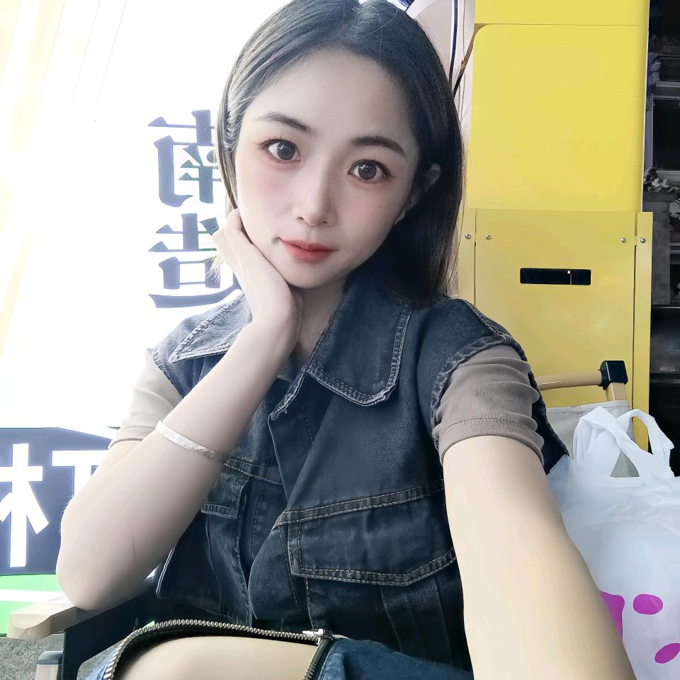 小徐爱吃香菜🥰