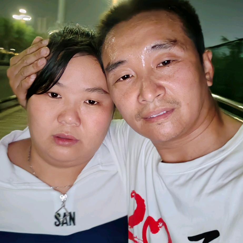 花生妹和老刘
