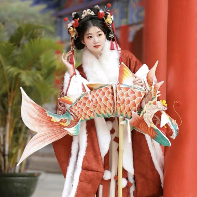 云裳花露