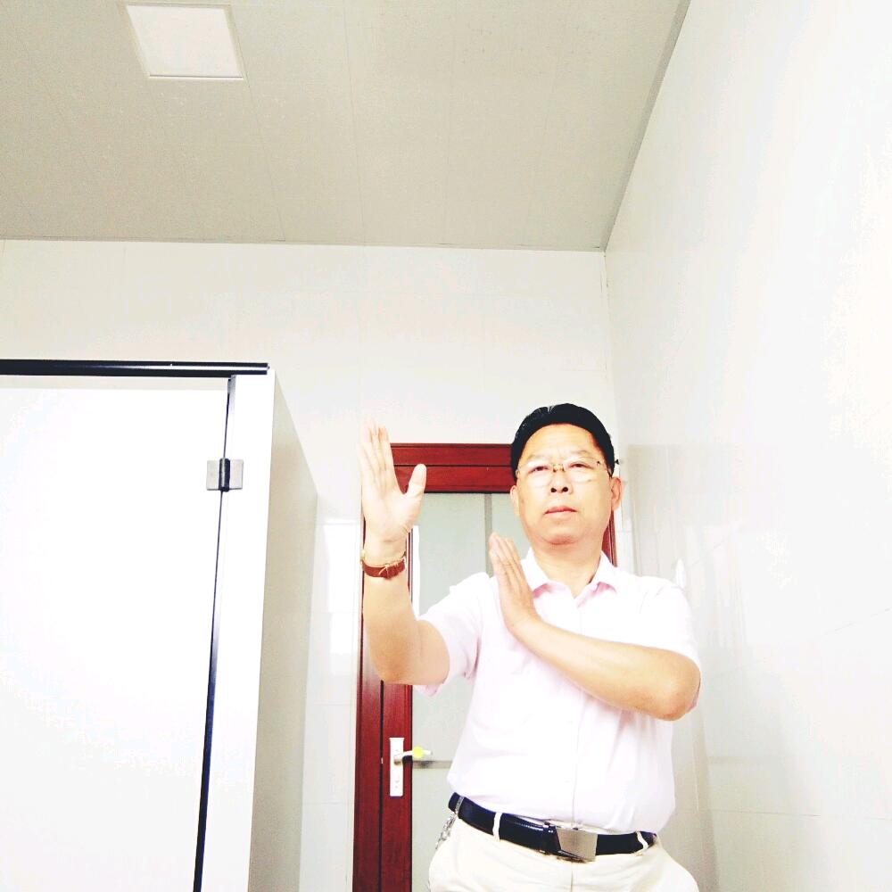 举国上下平平安安