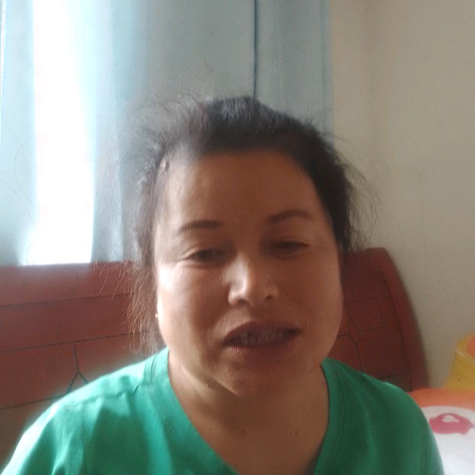 李彩霞