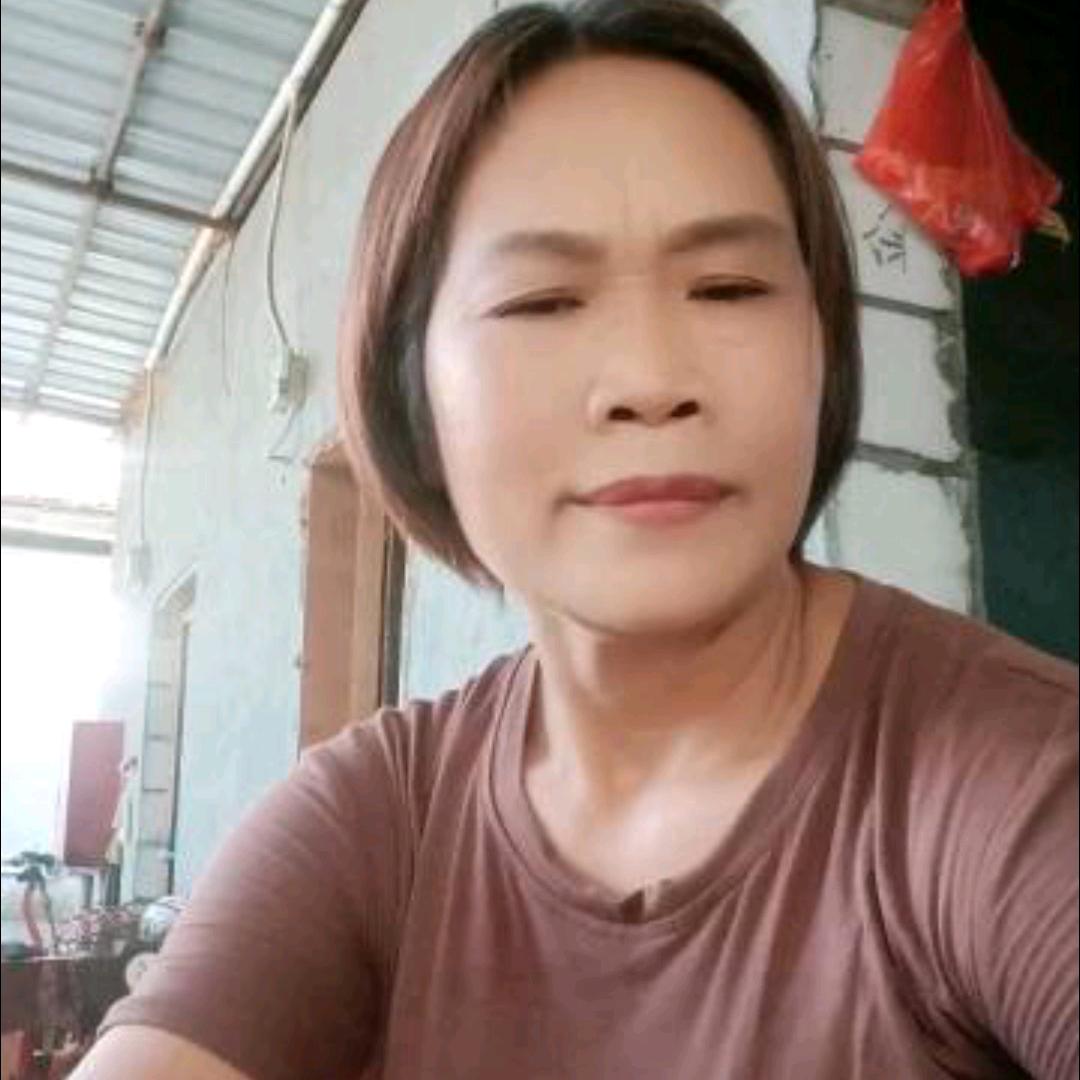 余，英姐