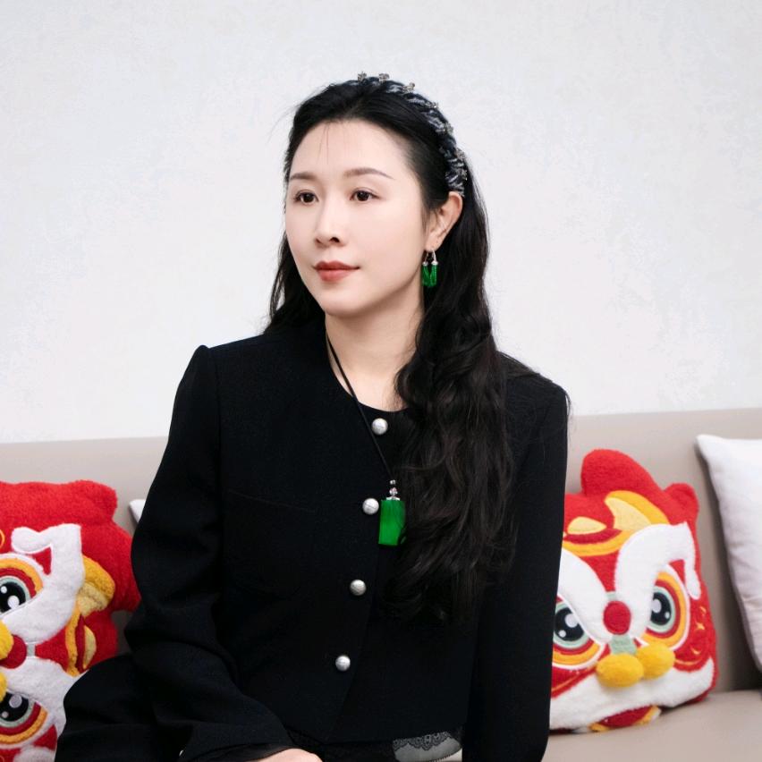 戴美丽的翡翠故事