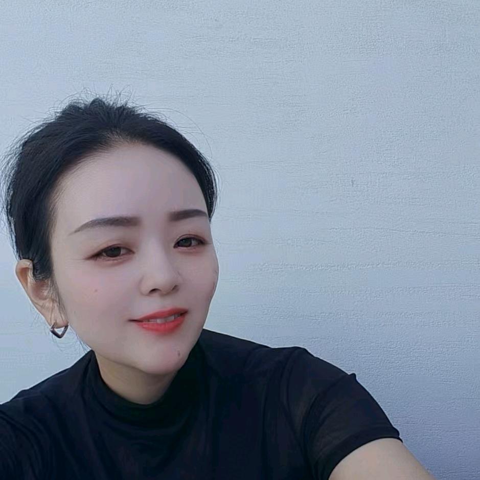 英子首播（晚 19:30）百货