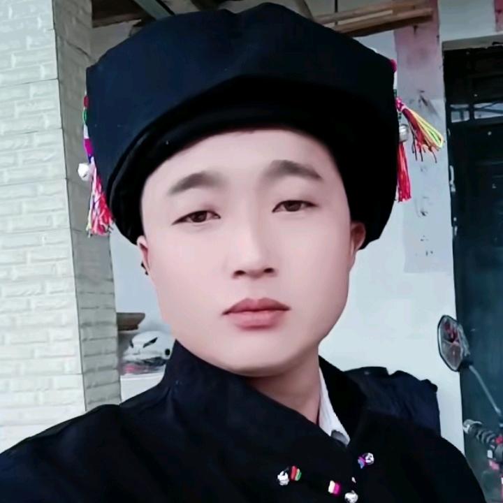 盤家瑶哥，单身寻找对像。