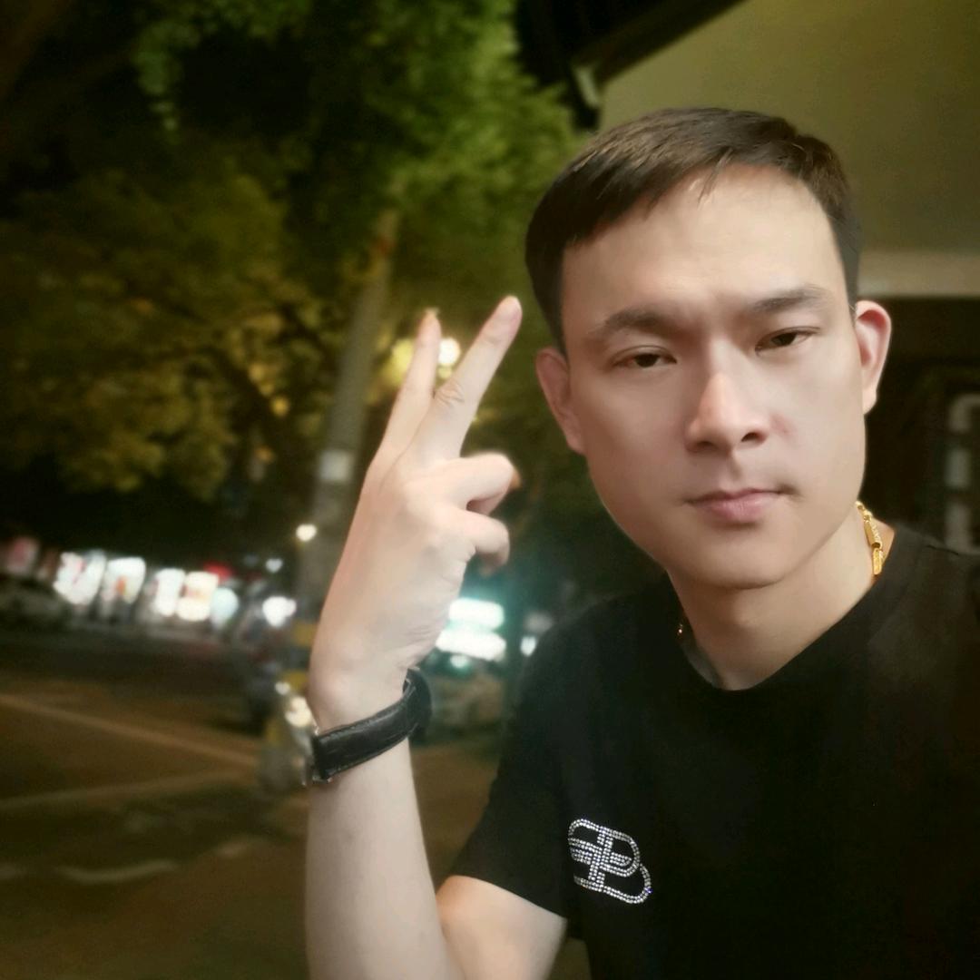兄弟装饰