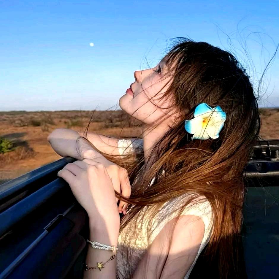七七穿搭日记👗