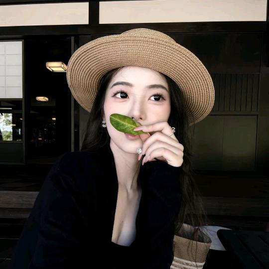 这里女装 Here