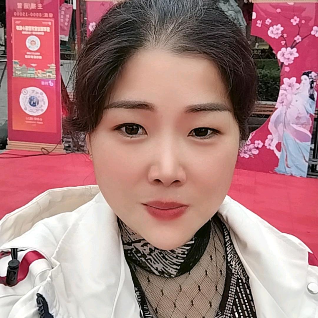 贾岭的