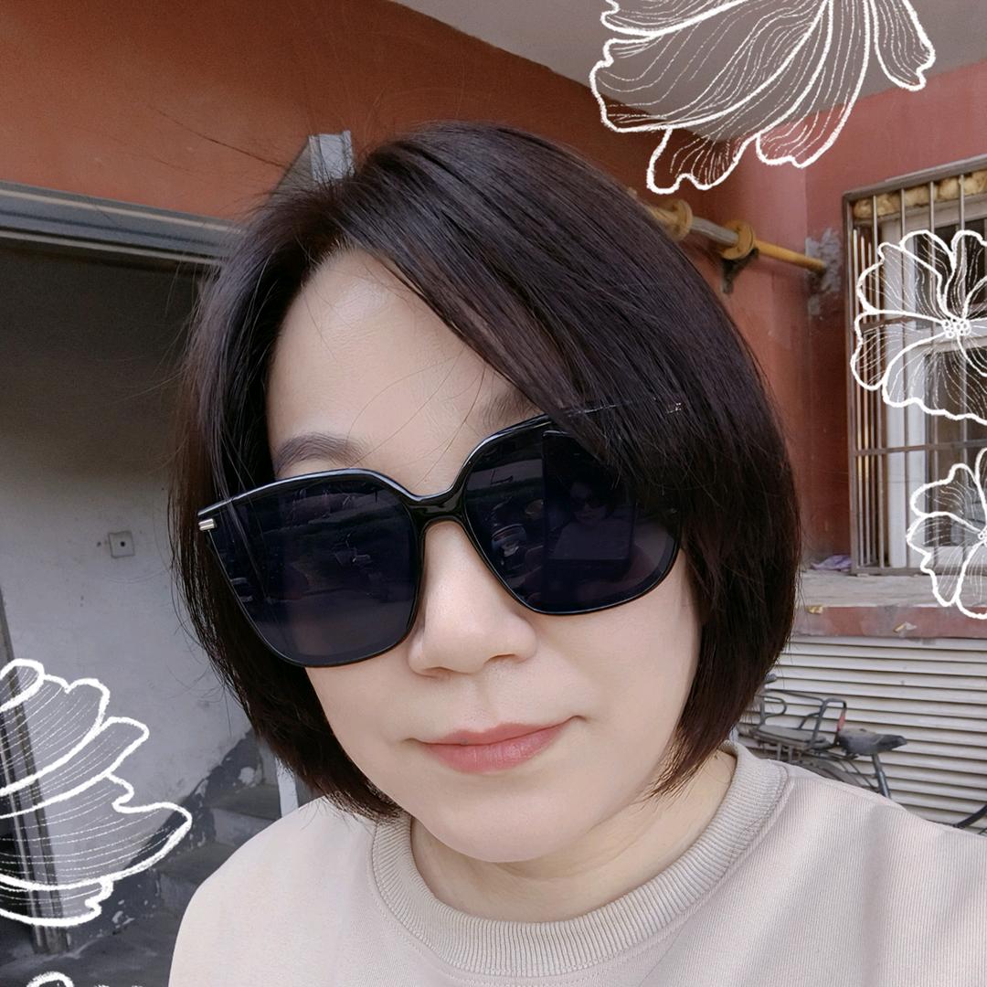 鹏娟