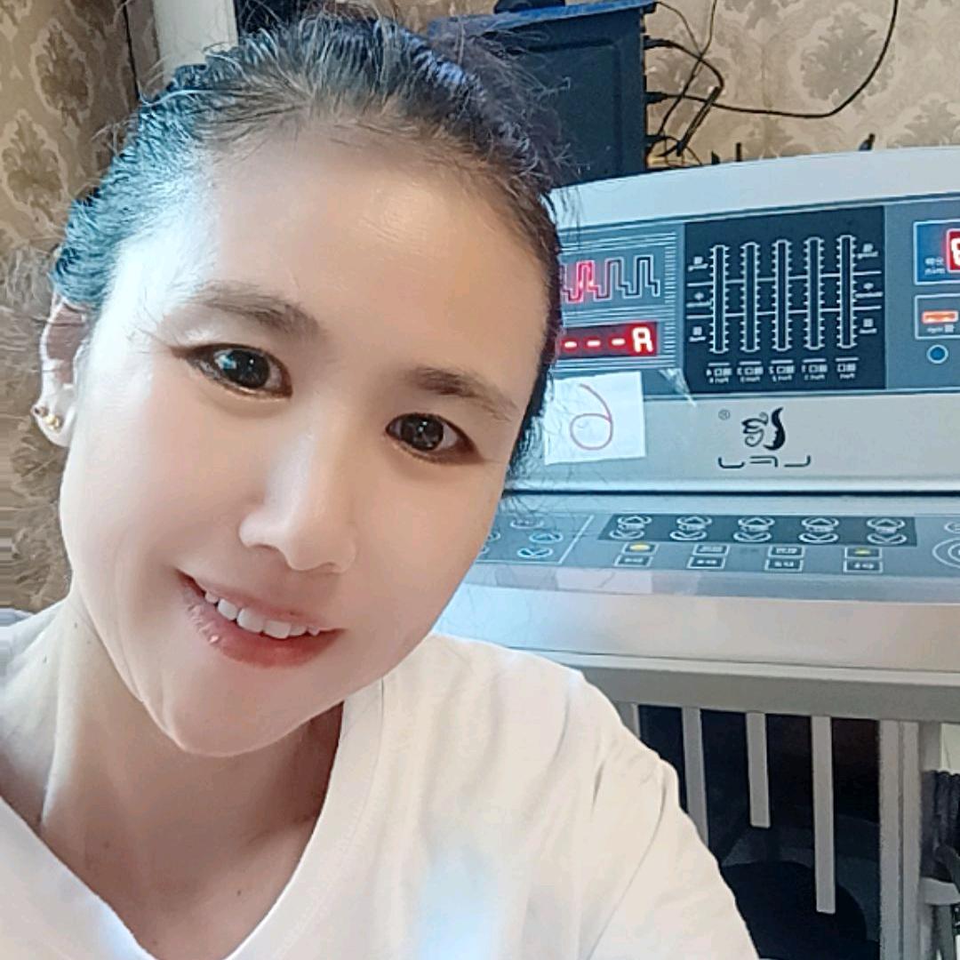 风雨芙蓉（请勿连赞，）