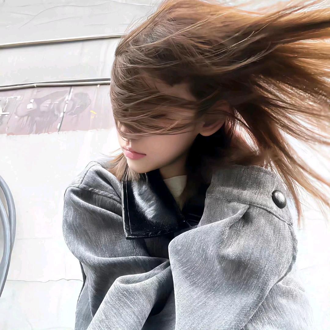 ✟ブ☠ラッ᛭ド🕸️