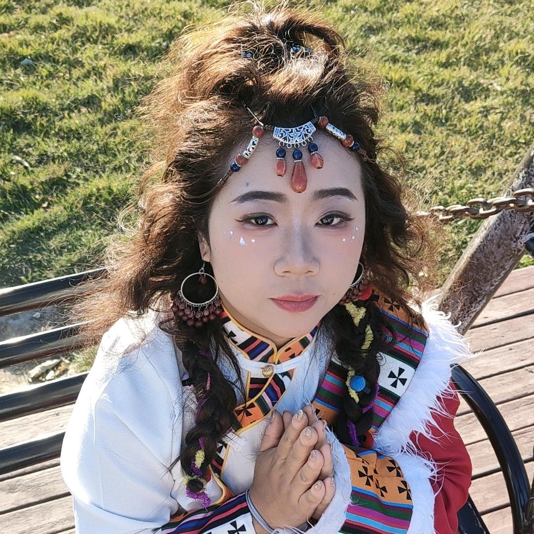 悦悦悦悦