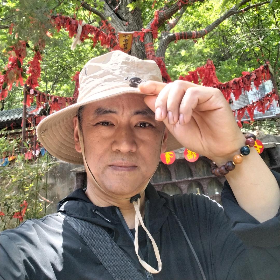 照明灯具安装维修李师傅