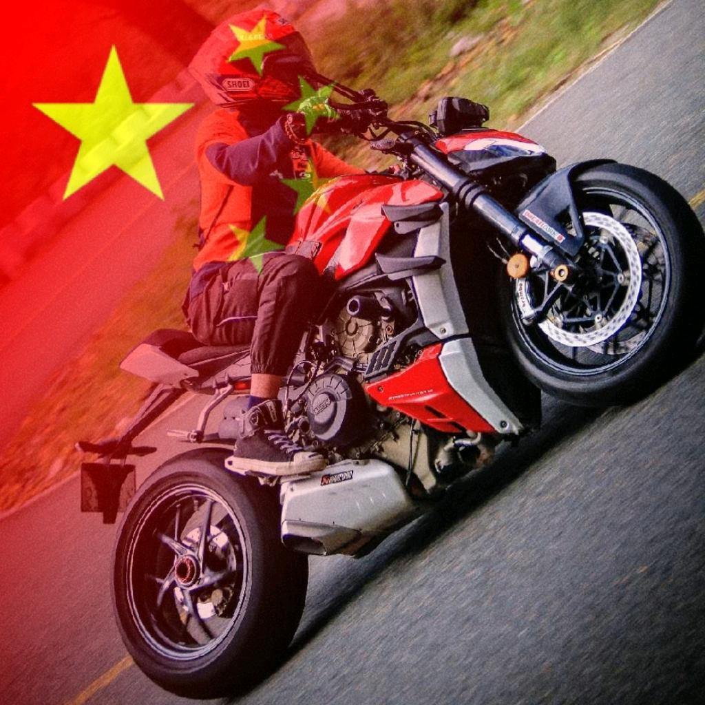 伞下