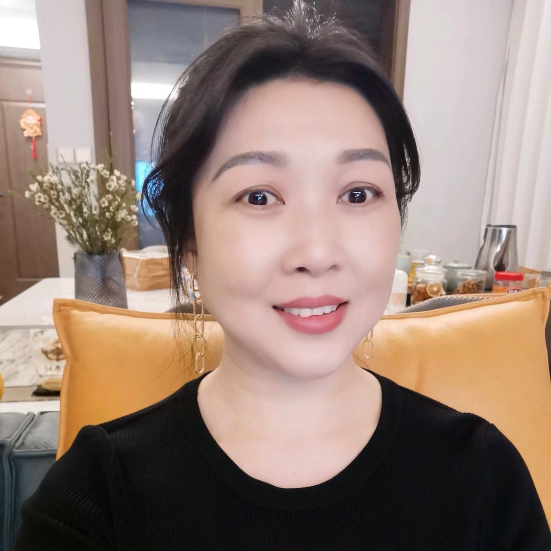 霞姐吖