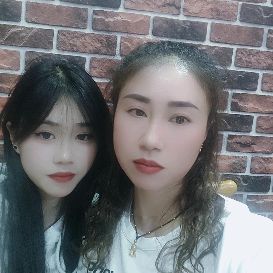 带着忧伤的爱！