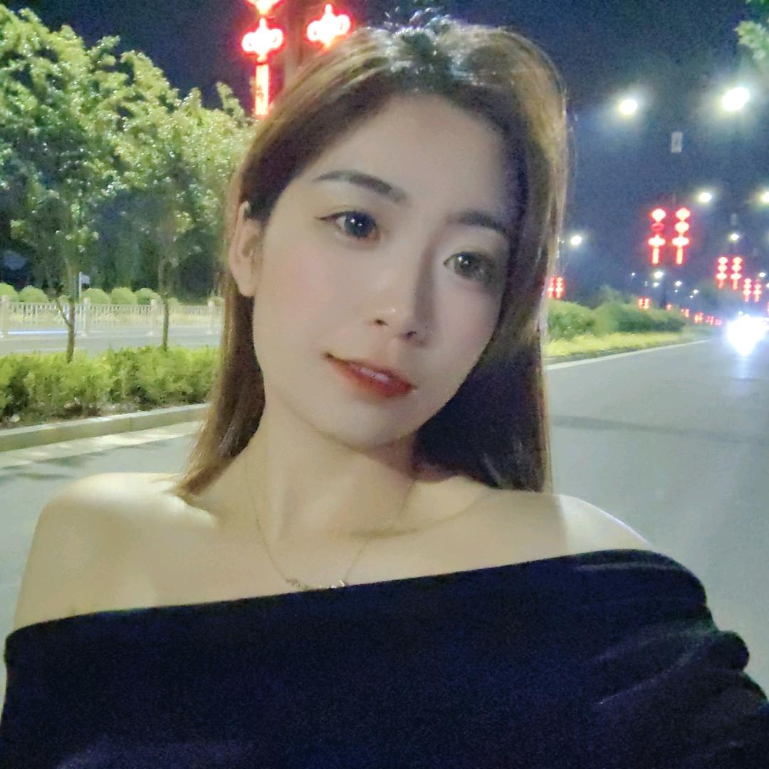 小玲子。