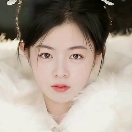 半宛清愁，情寄流年（美约发艺）