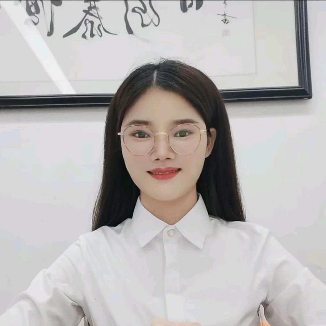 做微孔雾化片的小姐姐