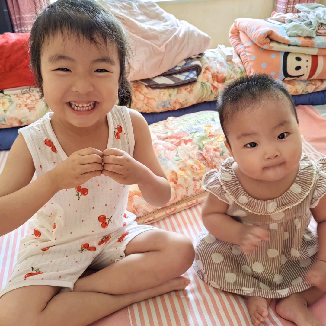 关关和土豆的家庭保育员