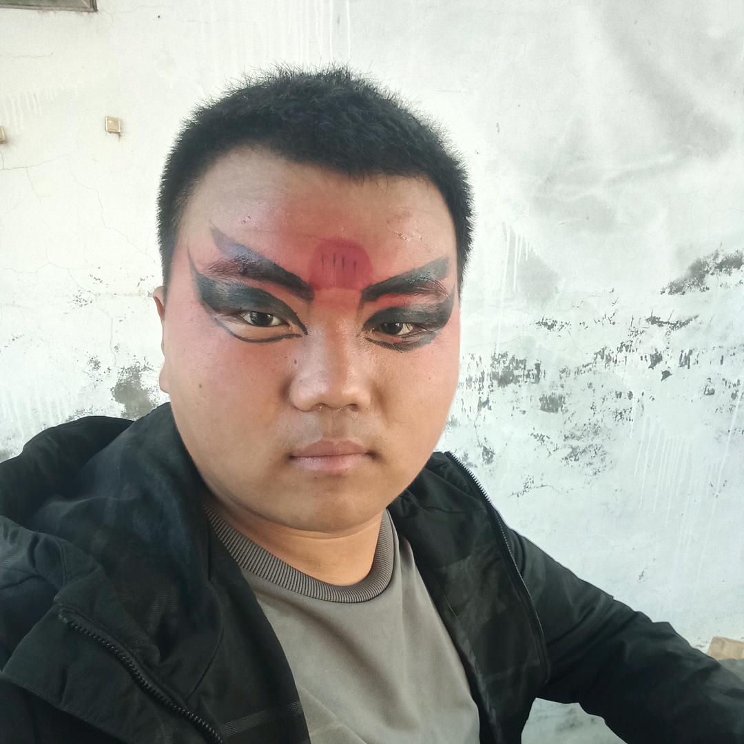 台前县打渔陈镇小朱青年唢呐演绎传媒