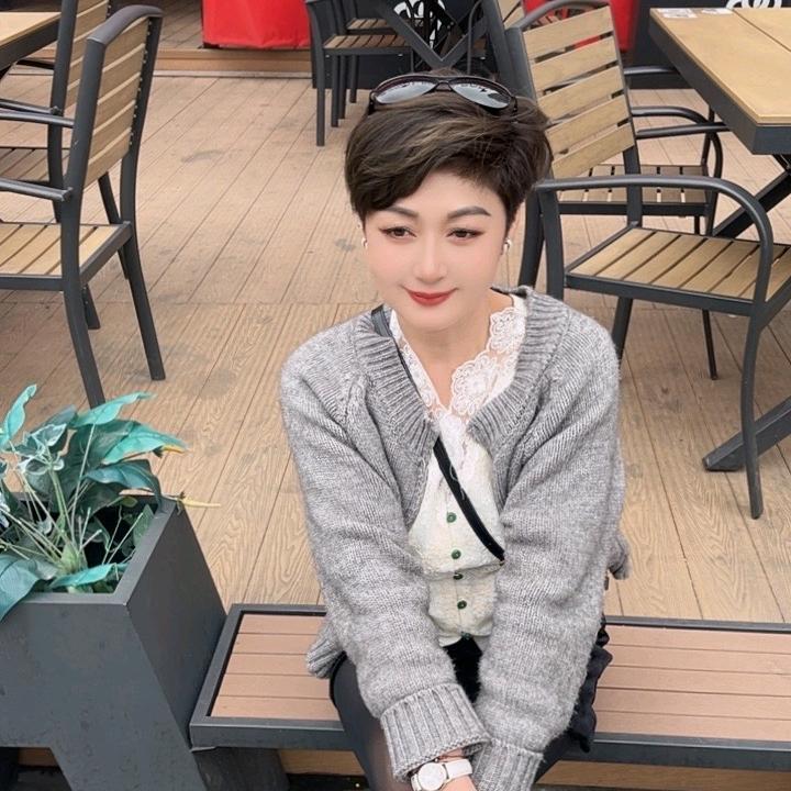 @蔡诗影（三妹）