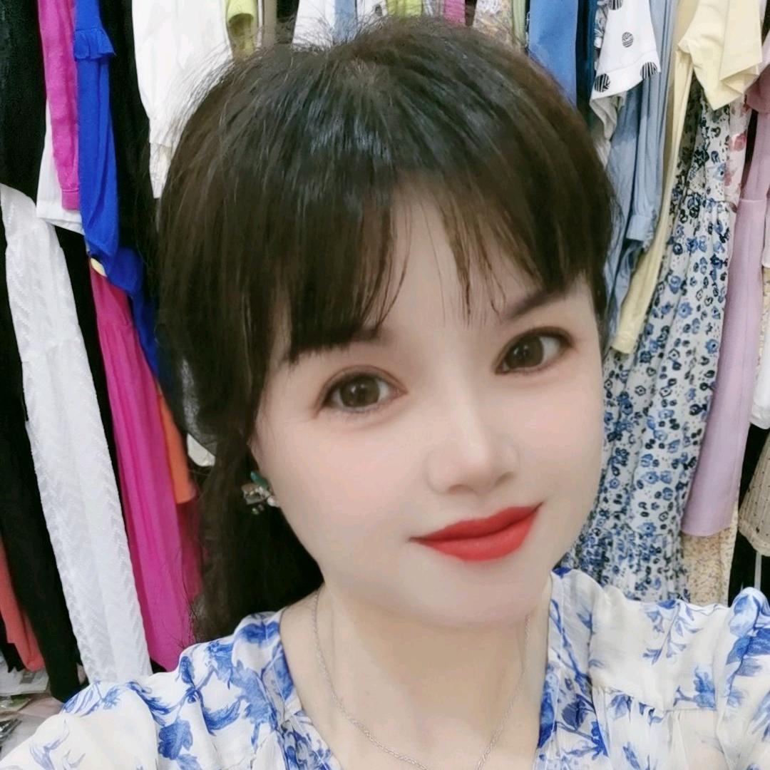 将乐品牌女装折扣店