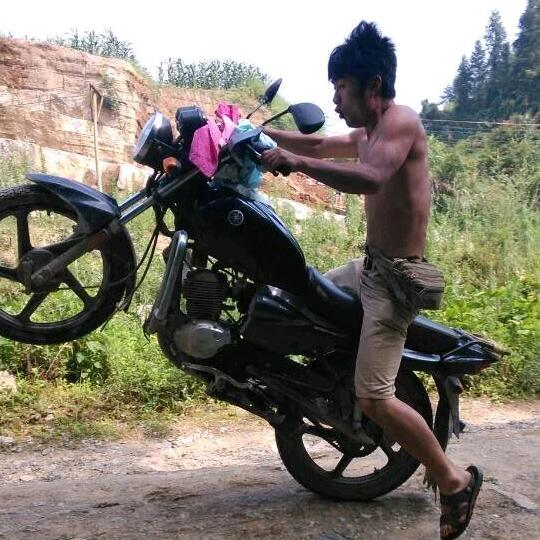 塔卧三哥