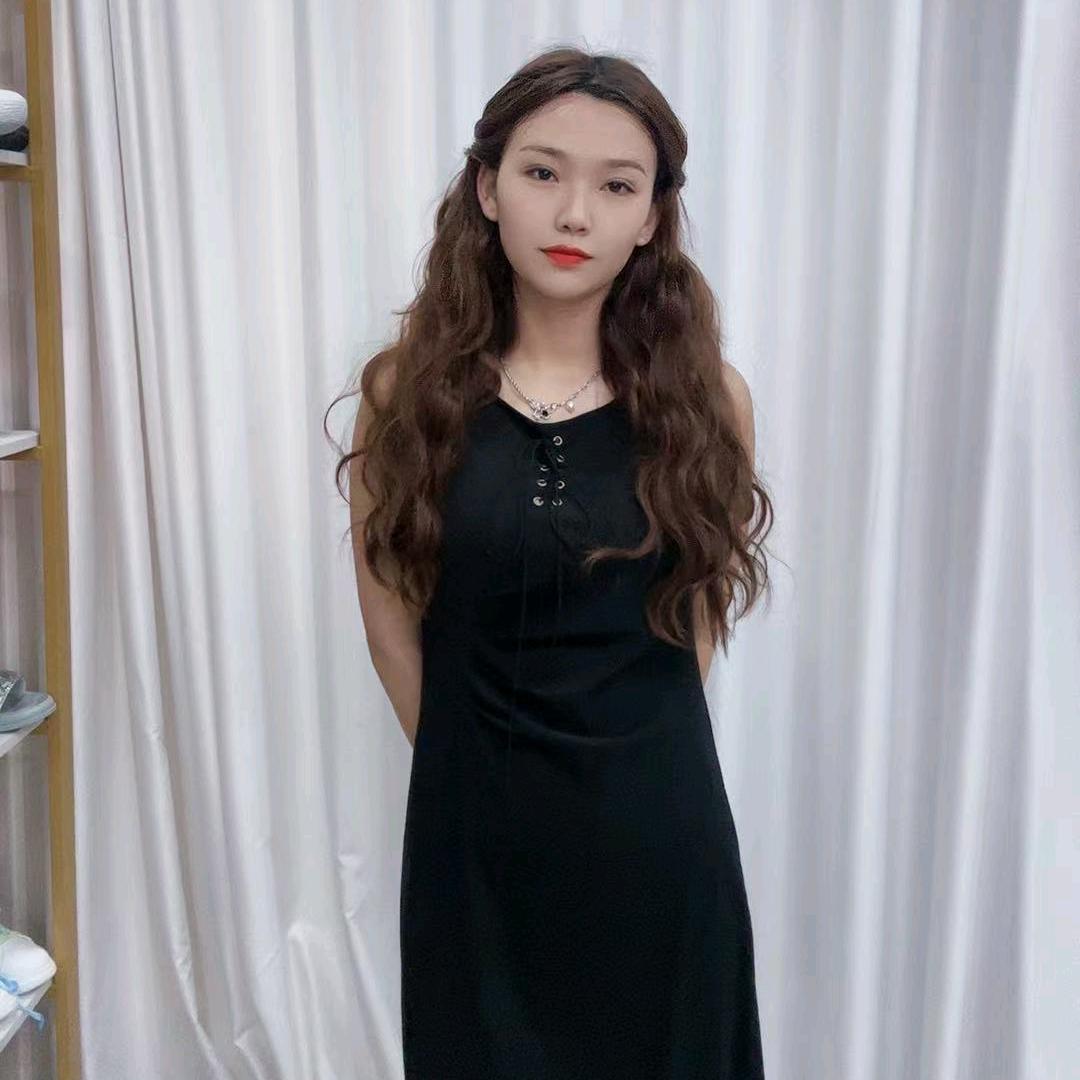 依品*轻奢女装
