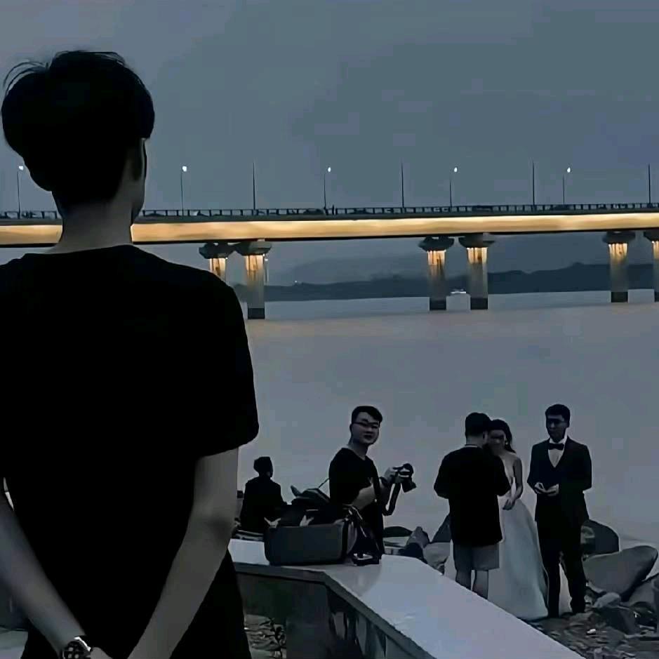 故事外的人