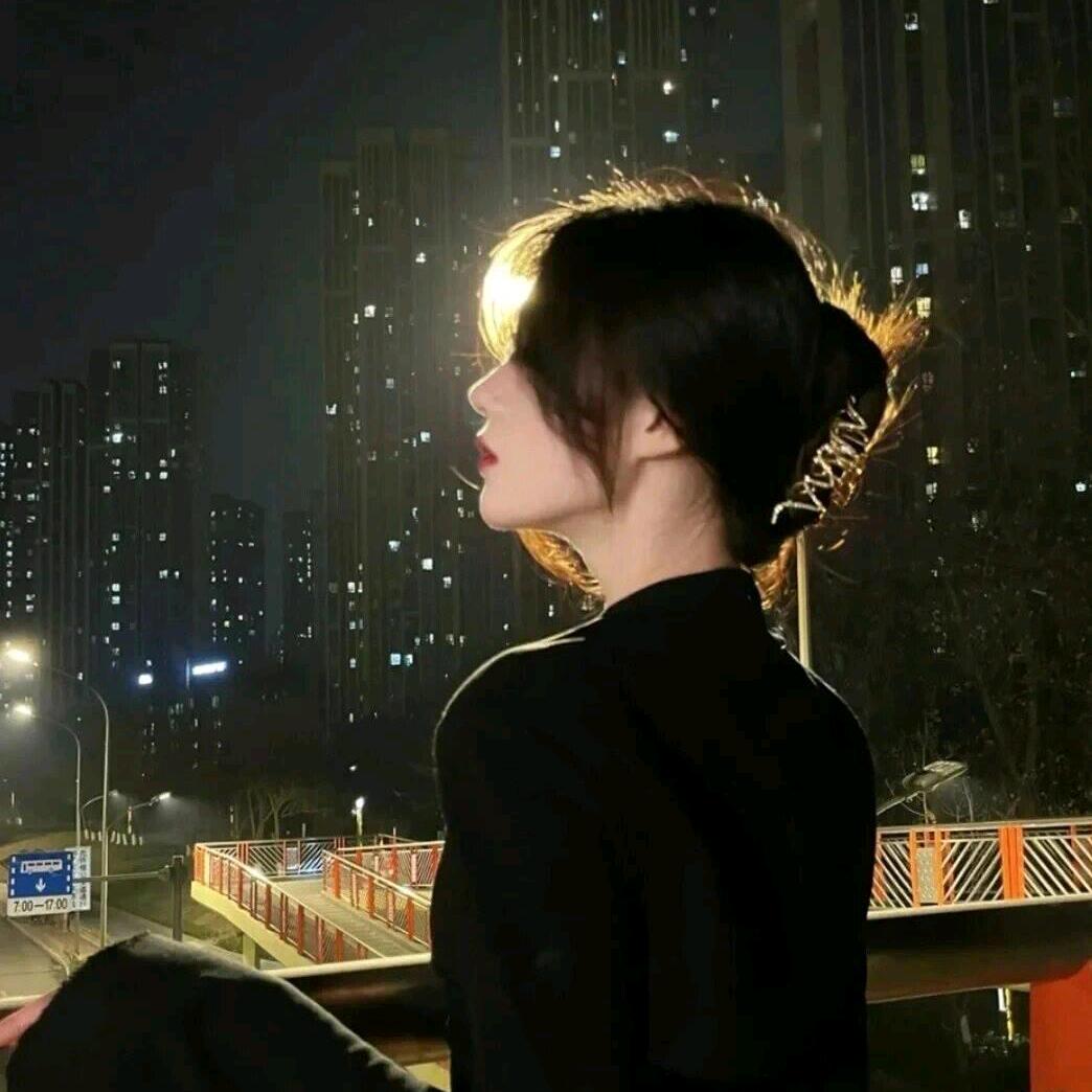 玉玉穿搭