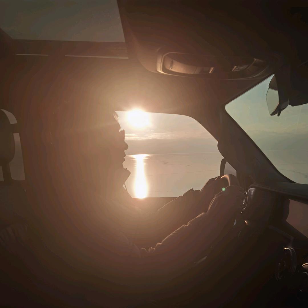 晚风吻尽荷花叶