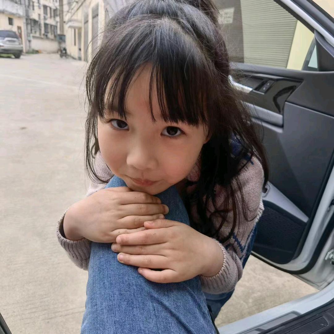 潘玲