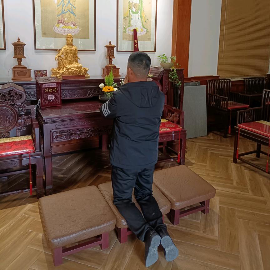@ 借 船 出 海