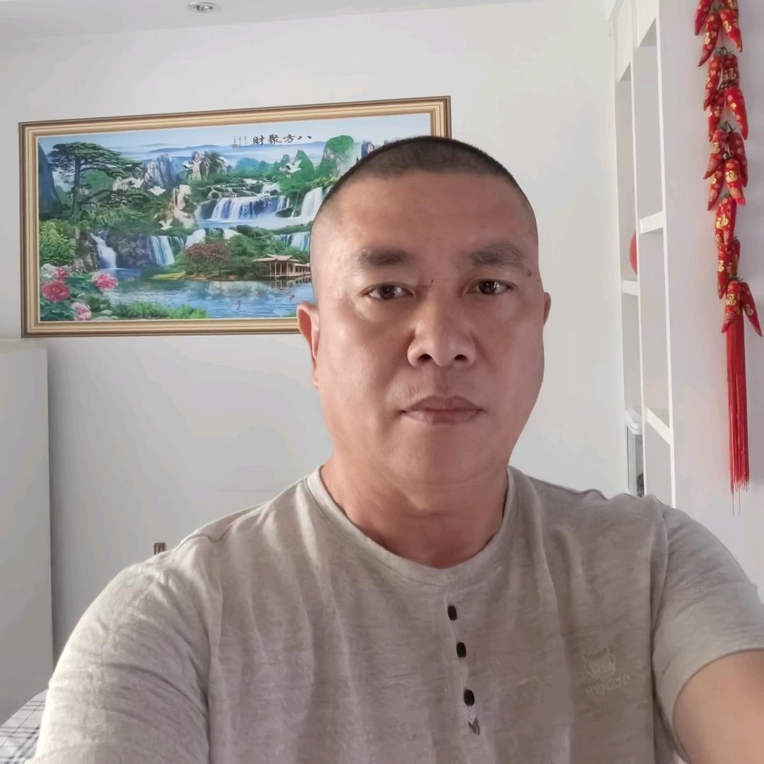 吕万玉：荆门玉秀雅庭装饰有限公司