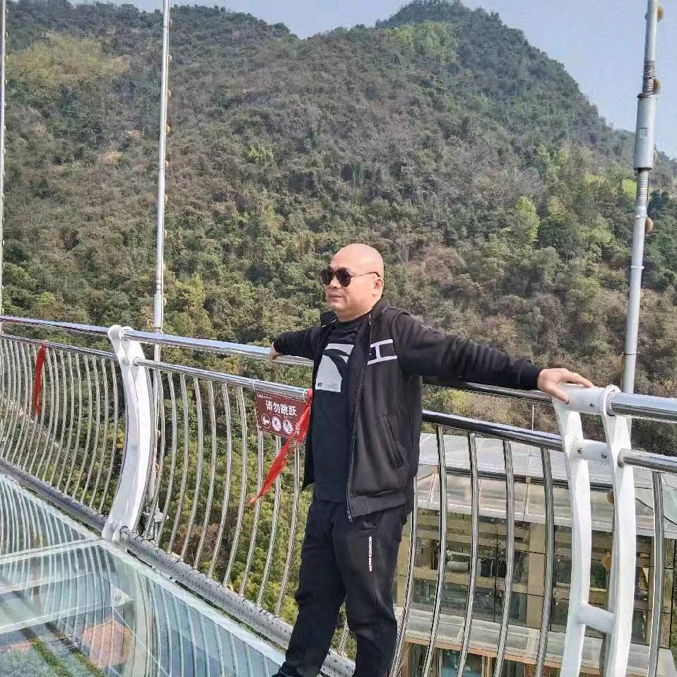 专业美缝，龙龙