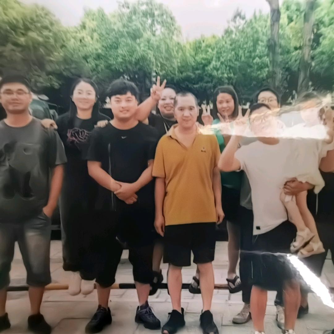 天😭了，地知道。我😭了。谁知道😭