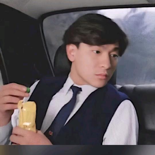 牛德华