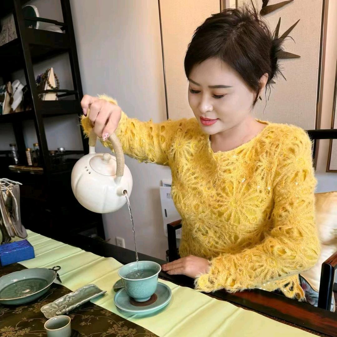 k鑫鑫（美容养生按摩采耳刮痧拔罐）