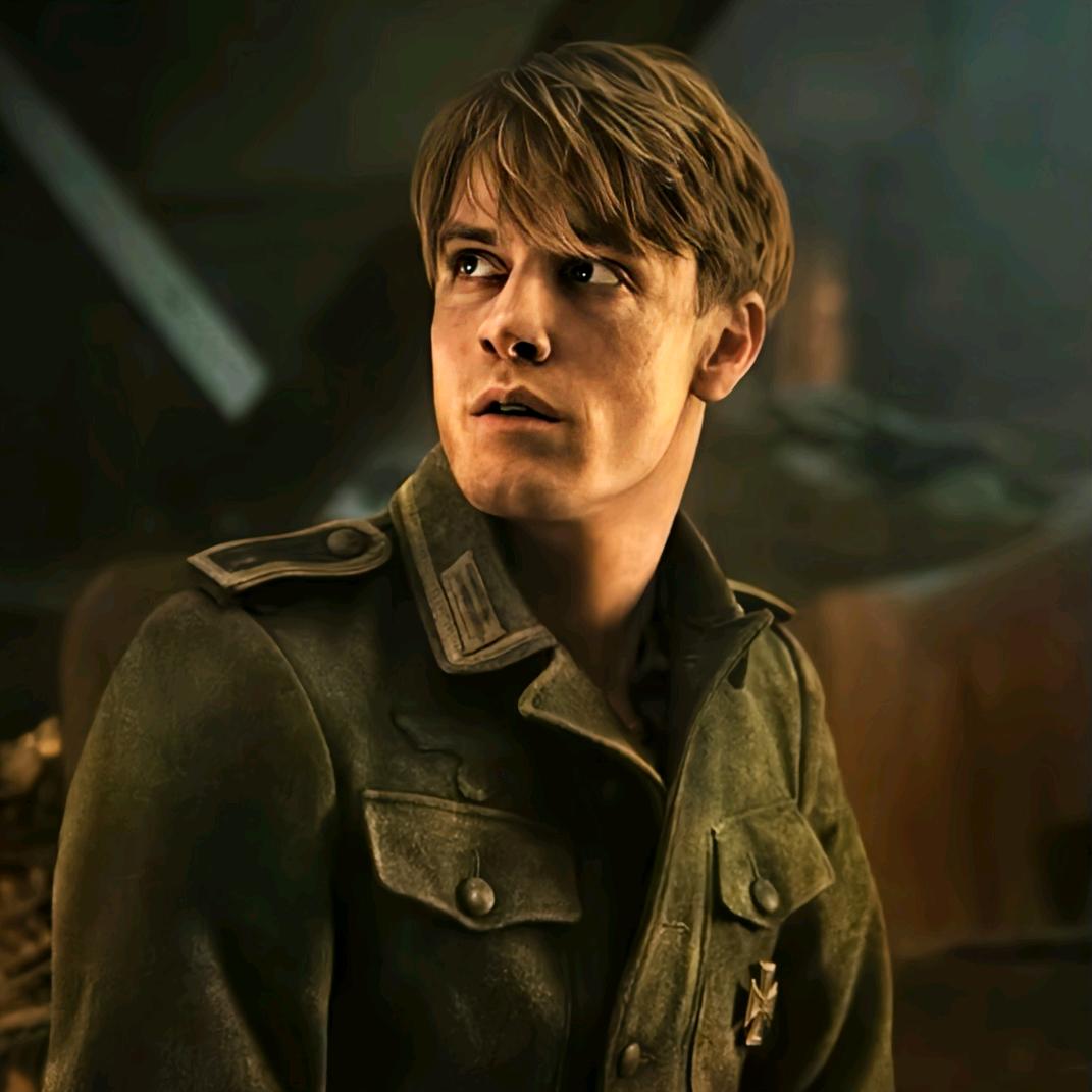 𝑵𝑨𝑴✠上校