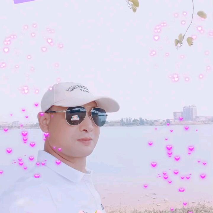 含笑风云