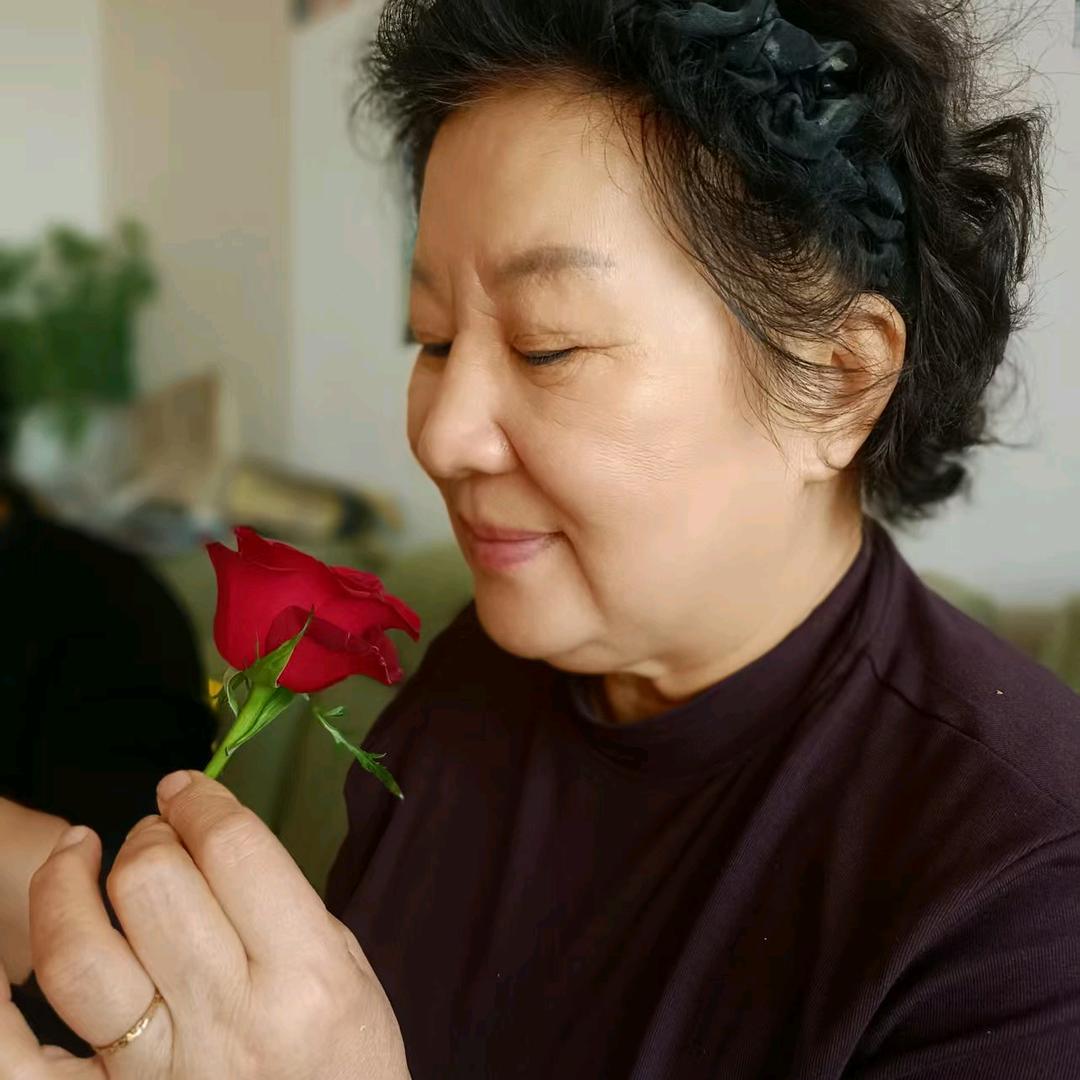 风清云淡田晓琴