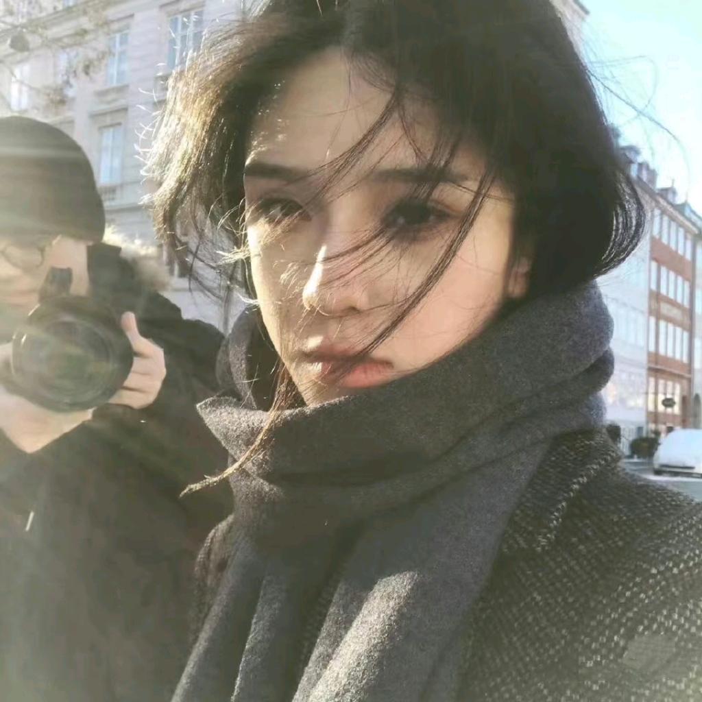 半只小月亮🌙